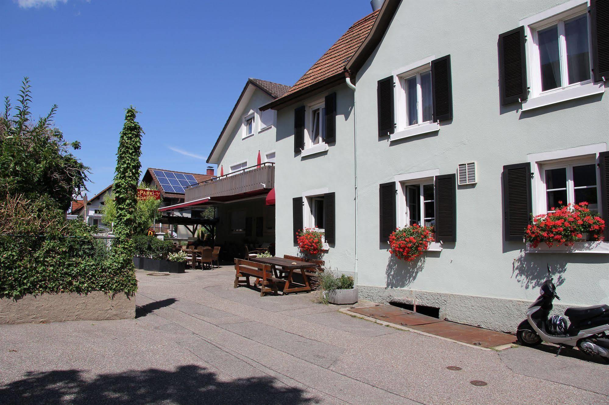 Landgasthof Ochsen Зинцхайм Экстерьер фото